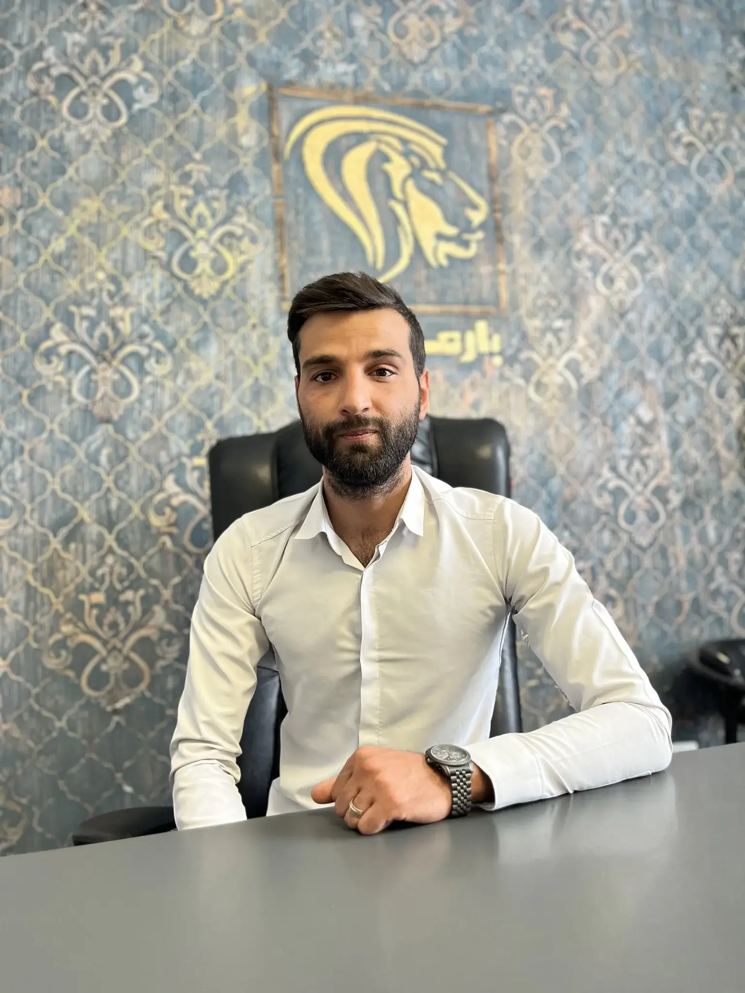 آقای دنیوی